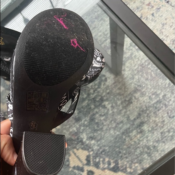 Paisley Platform Open Toe Heels - Picture 2 of 2